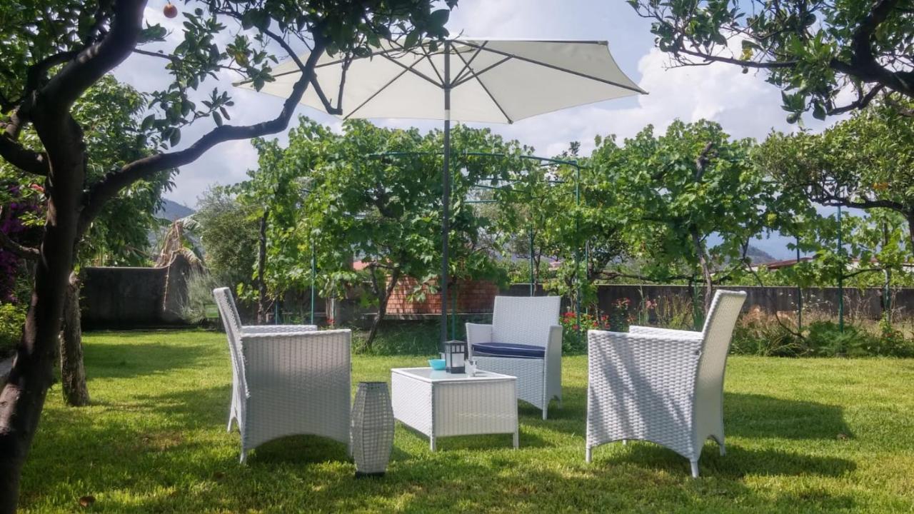 Giardino Sul Mare Bed & Breakfast Patti Luaran gambar