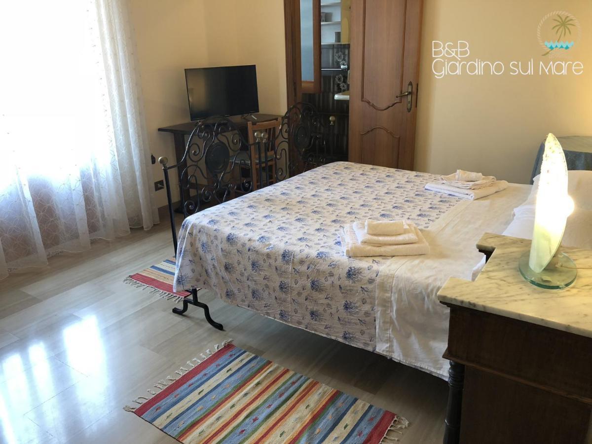 Giardino Sul Mare Bed & Breakfast Patti Luaran gambar